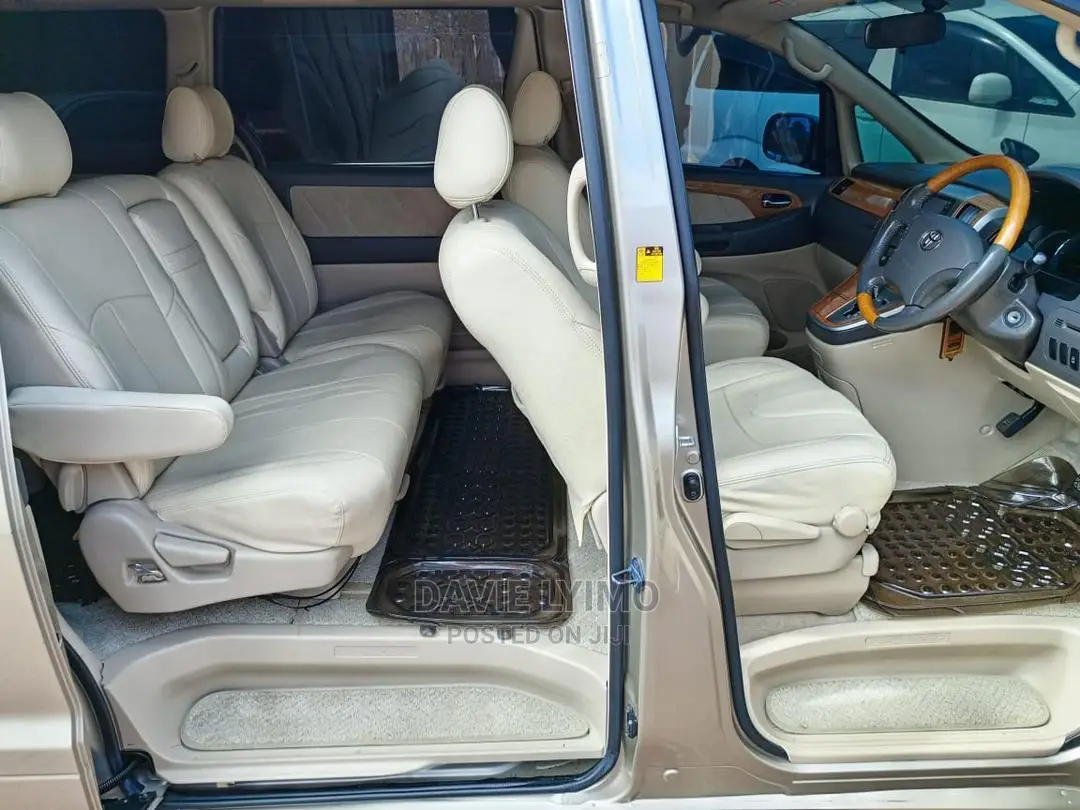 Toyota Alphard 2007 Gold