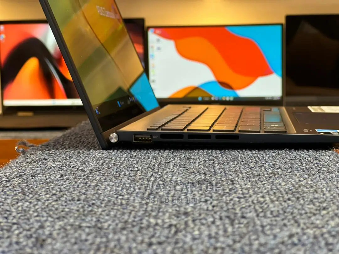 New Laptop Asus Zenbook 14 UX434 16GB Intel Core I7 SSD 1T
