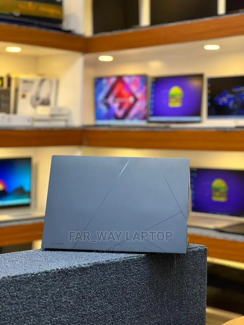 New Laptop Asus Zenbook 14 UX434 16GB Intel Core I7 SSD 1T
