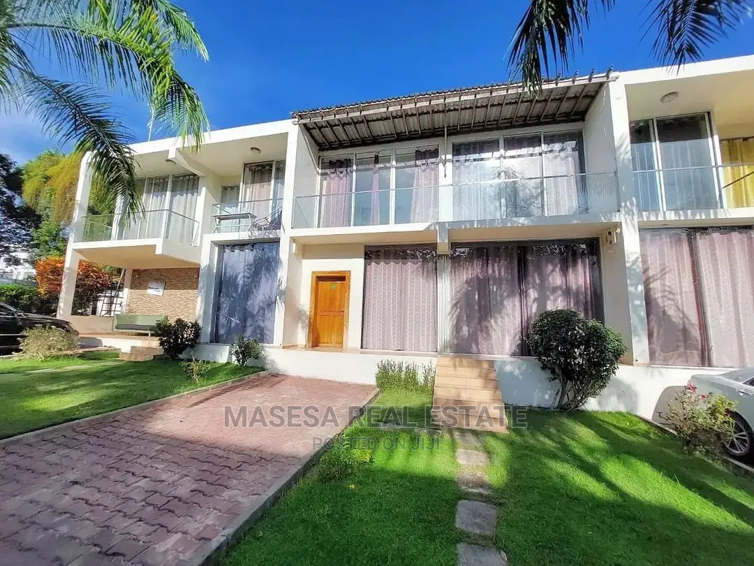 Furnished 3bdrm Villa in Masaki for rent
