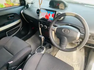 Toyota IST 2004 White