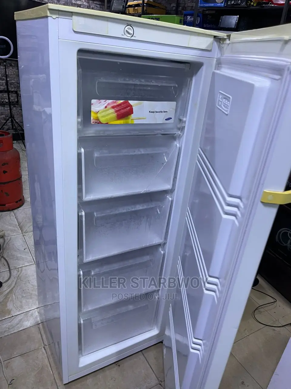 Chest Freezer Inagandisha Kote Kampuni Samsung