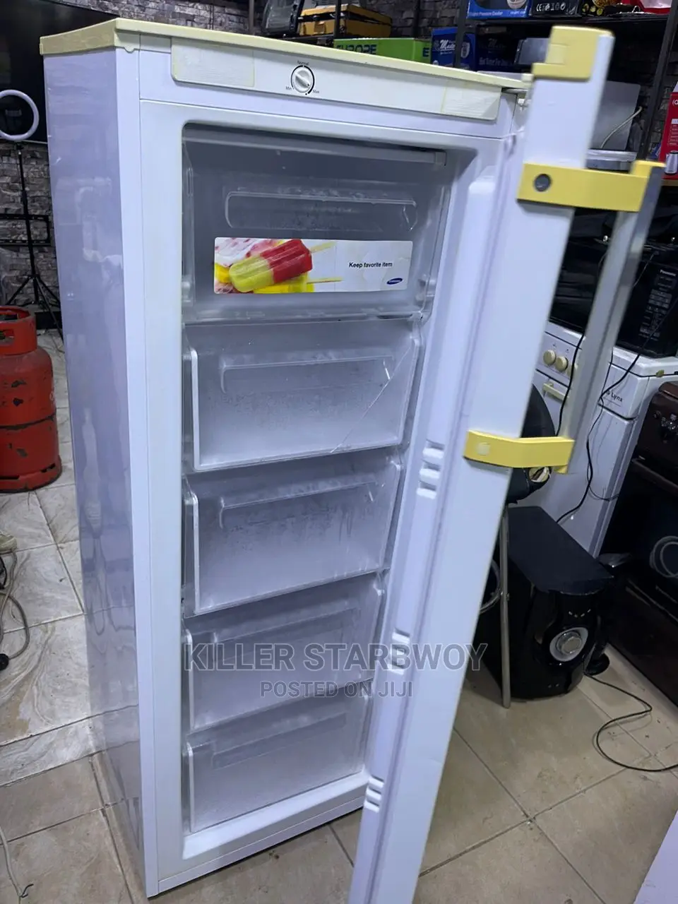 Chest Freezer Inagandisha Kote Kampuni Samsung