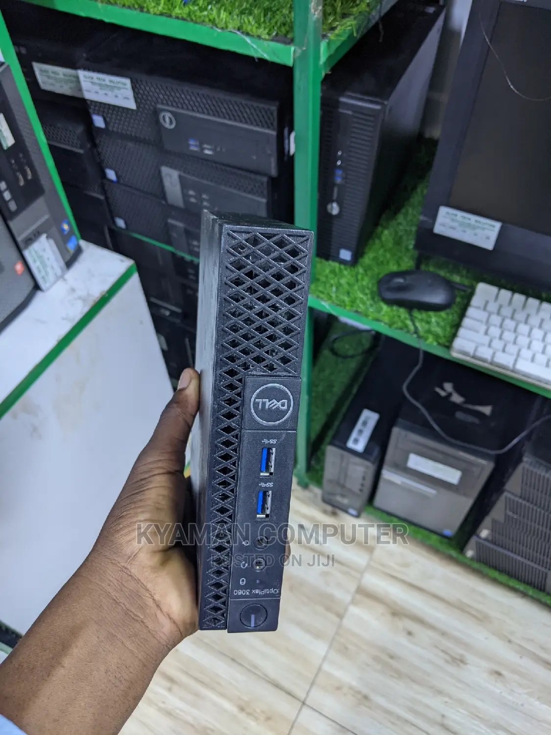 Desktop Computer Dell OptiPlex 3060 4GB Intel Pentium HDD+SSD 500GB