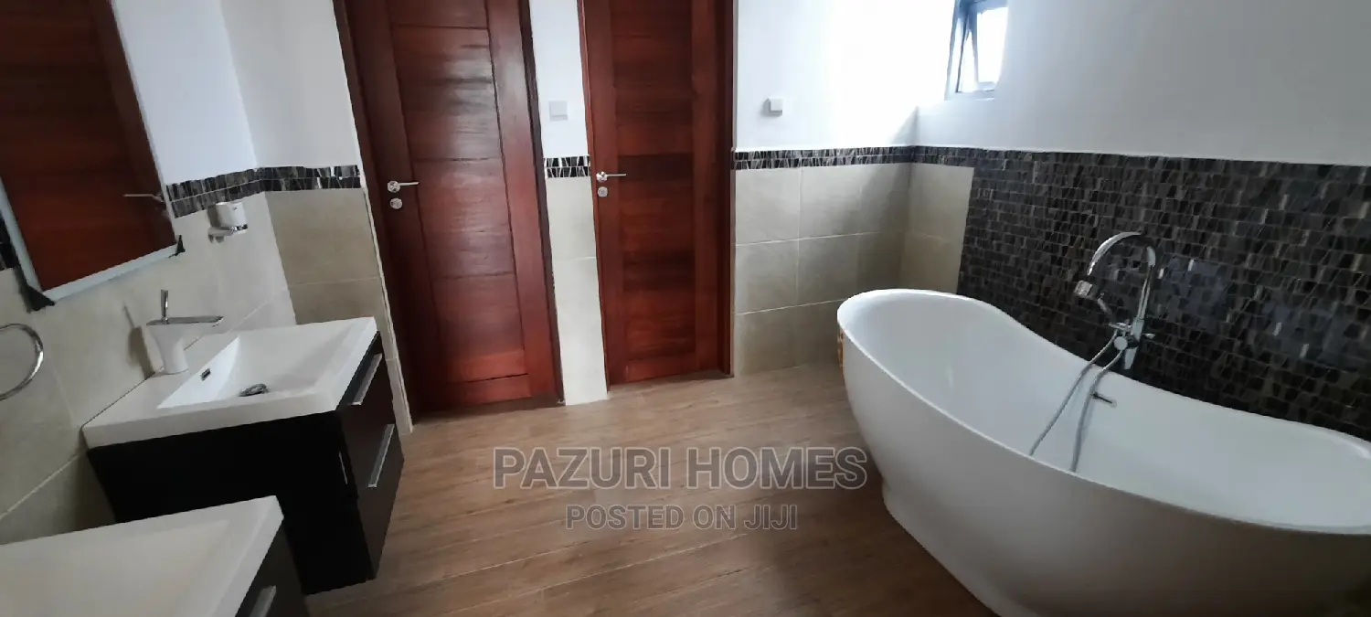 4bdrm Duplex in Mbezi Beach Shoppers for Rent
