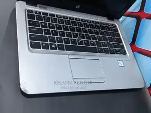 Laptop HP EliteBook 820 G3 8GB Intel Core I5 HDD+SSD 128GB