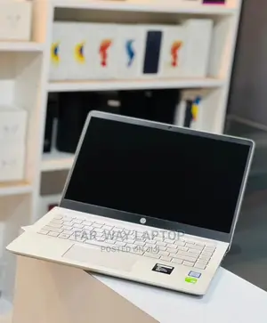 New Laptop HP Pavilion 14 8GB Intel Core i7 HDD 1T