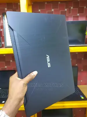 Laptop Asus 16GB Intel Core I7 HDD 1T