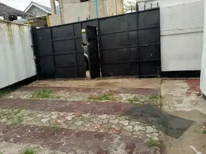 2bdrm House in Mikocheni for rent