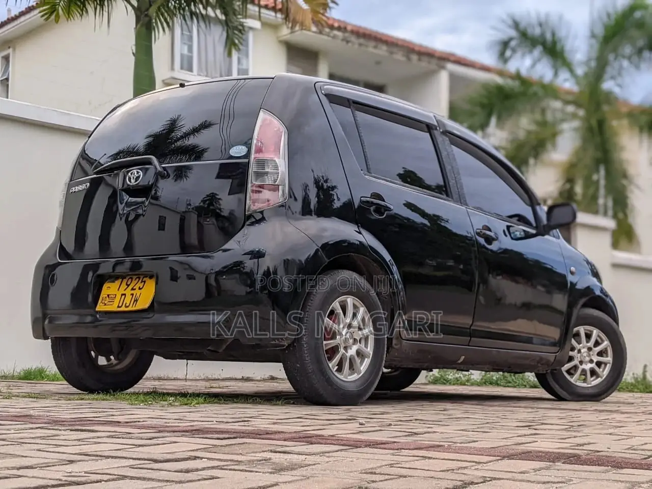 Toyota Passo 2004 Black
