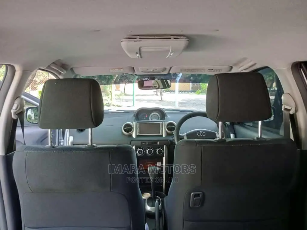 Toyota IST 2006 Beige
