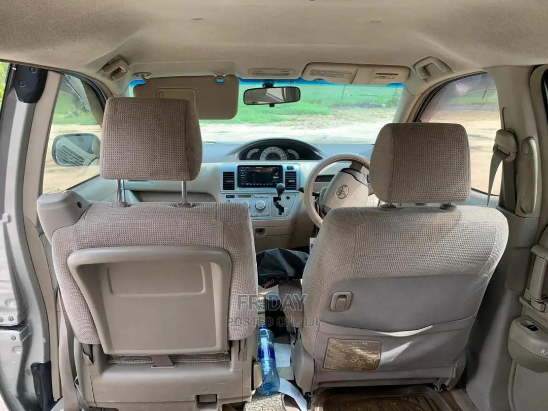 Toyota Raum 1.5 FWD 2005 Silver