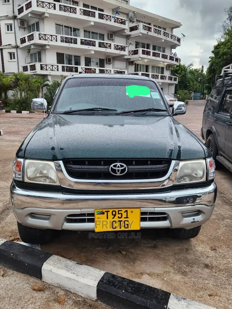 Toyota Hilux 2.5 Cab 2005 Green