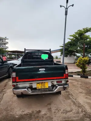 Toyota Hilux 2.5 Cab 2005 Green