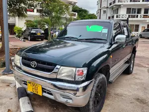 Toyota Hilux 2.5 Cab 2005 Green