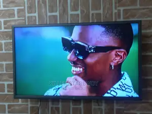 Lg Inchi 32 Hd Nzur Sanaa Hatari