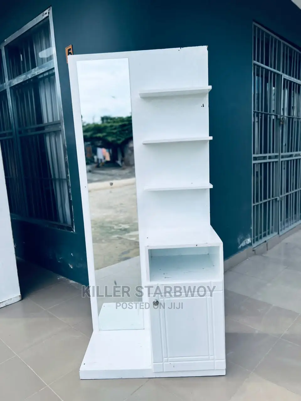 Dressing Table Nyeupe Kabisa