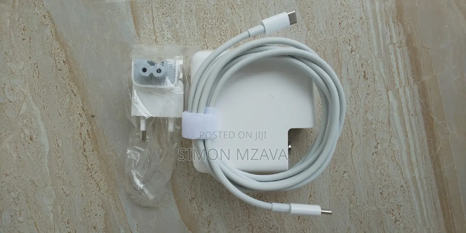 Clean, Used Apple Power Adapter Magsafe, Magsafe 2, C Type