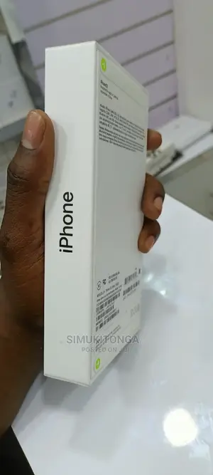 New Apple iPhone 13 128 GB Green