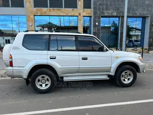 Toyota Land Cruiser Prado 2.7 16V 5dr 1999 Silver