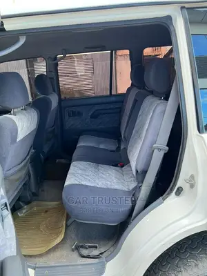 Toyota Land Cruiser Prado 2.7 16V 5dr 1999 Silver