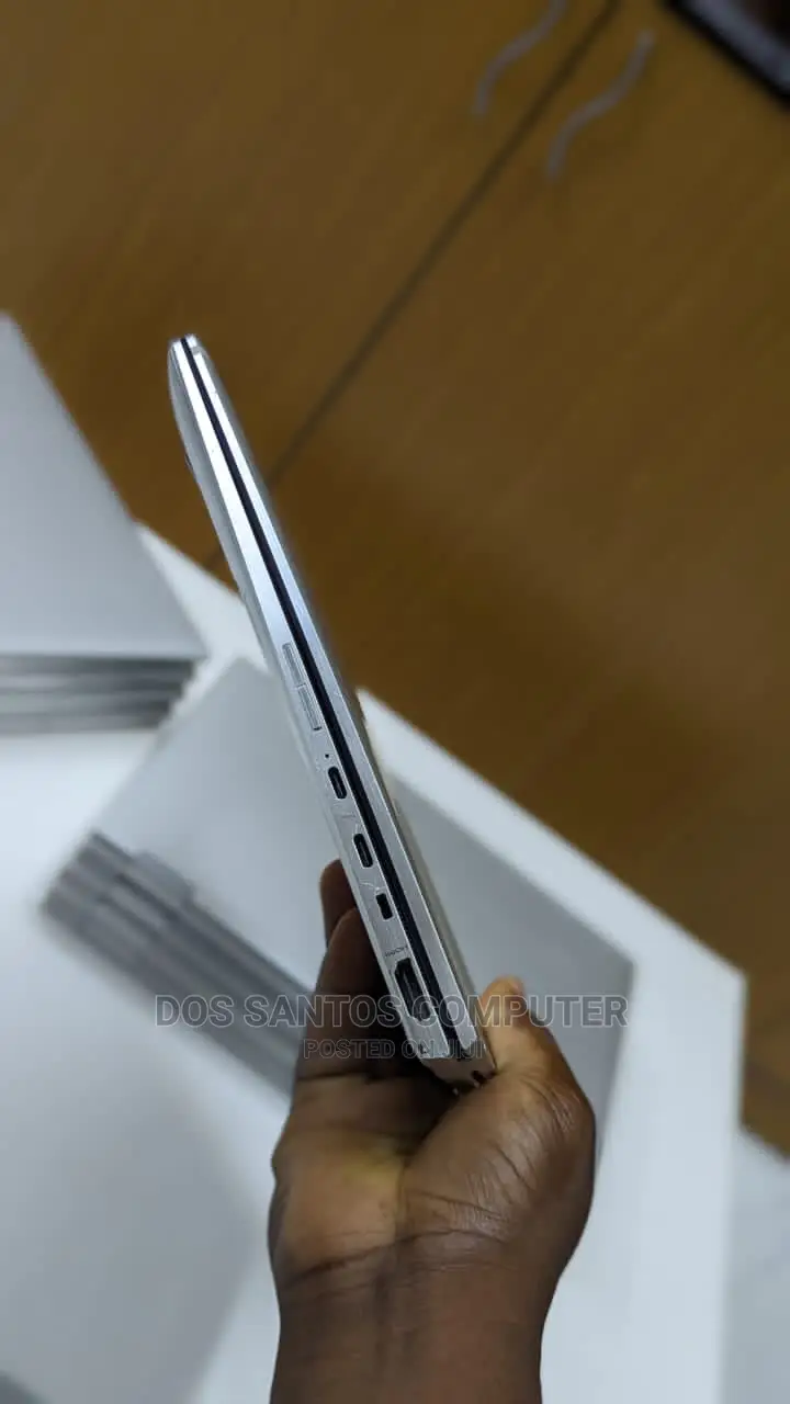 New Laptop HP EliteBook X360 1030 16GB Intel Core I5 SSD 256GB