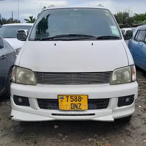Toyota Noah 2.0 FWD (8 Seater) 2001 White