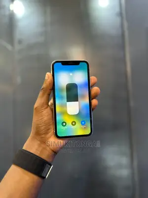 New Apple iPhone XR 128 GB White