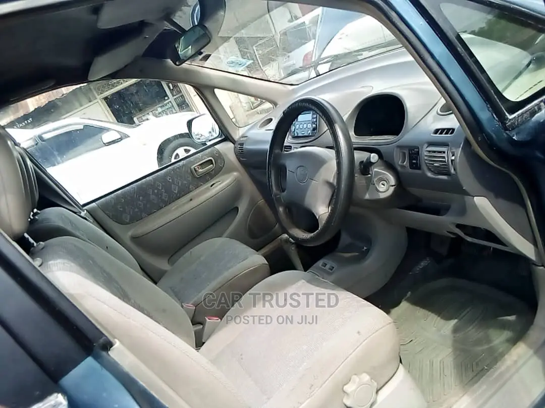 Toyota Corolla Spacio 2000 Blue