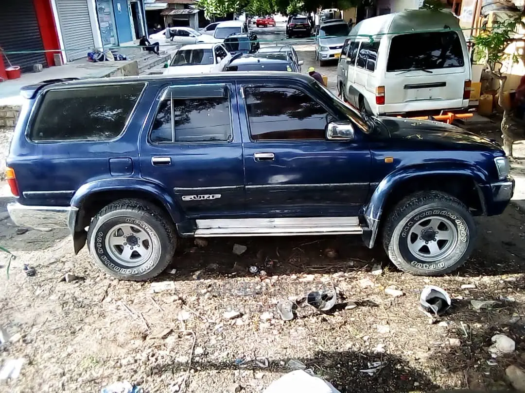Toyota Hilux Surf 3.0DT 2001 Blue