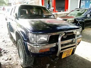 Toyota Hilux Surf 3.0DT 2001 Blue