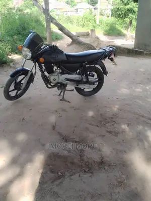 New Bajaj Boxer 2022 Black