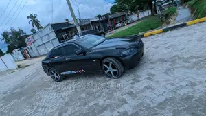 Toyota Altezza AS 200 Gita Automatic 2001 Black