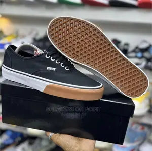 Brand New "Vans Off the Wall"