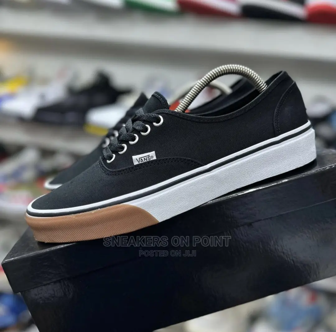 Brand New "Vans Off the Wall"