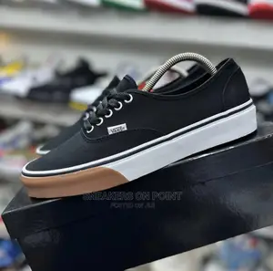 Brand New "Vans Off the Wall"