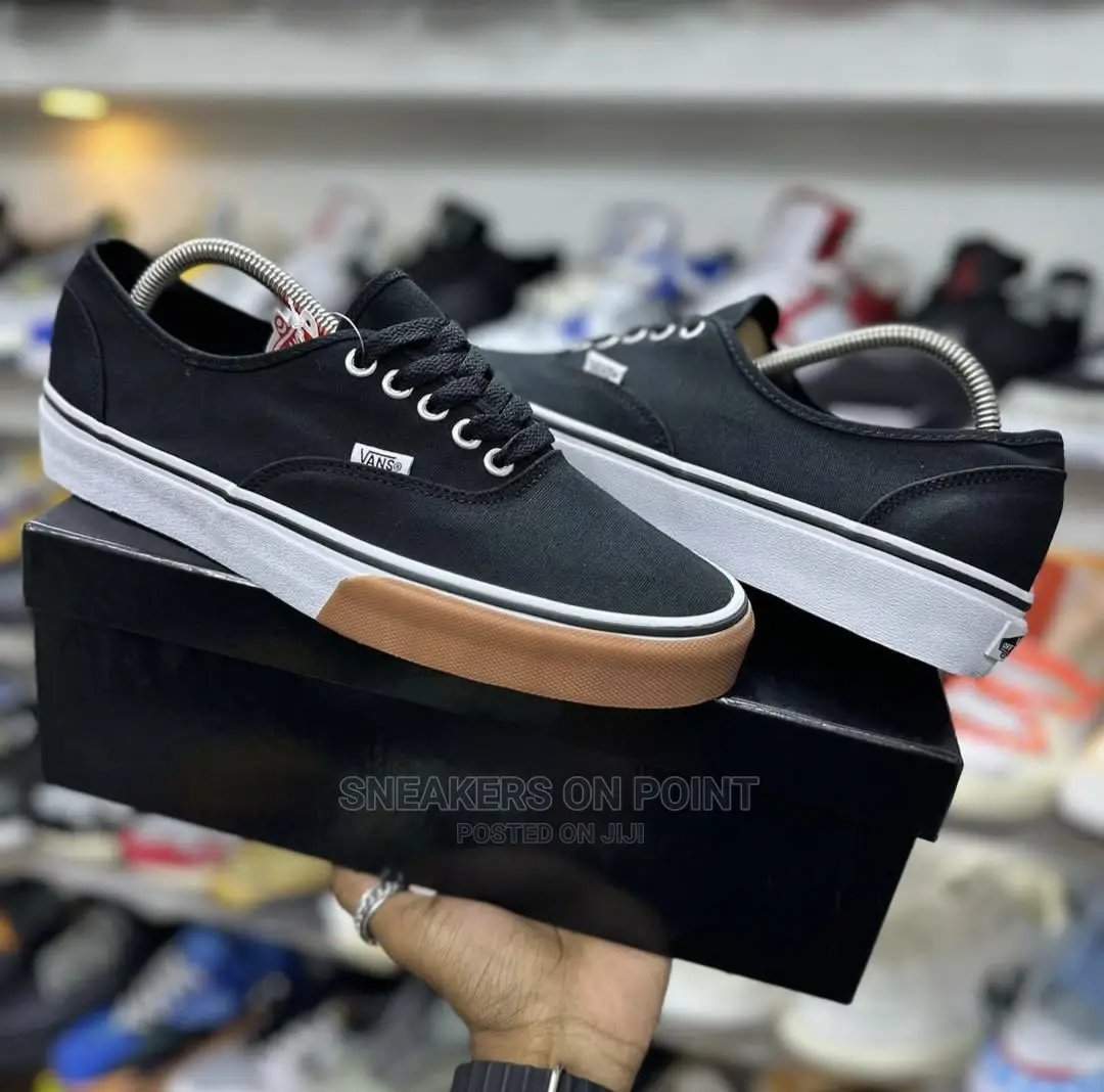 Brand New "Vans Off the Wall"