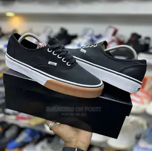 Brand New "Vans Off the Wall"