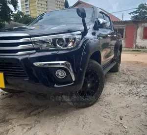 Toyota Hilux 2018 Black