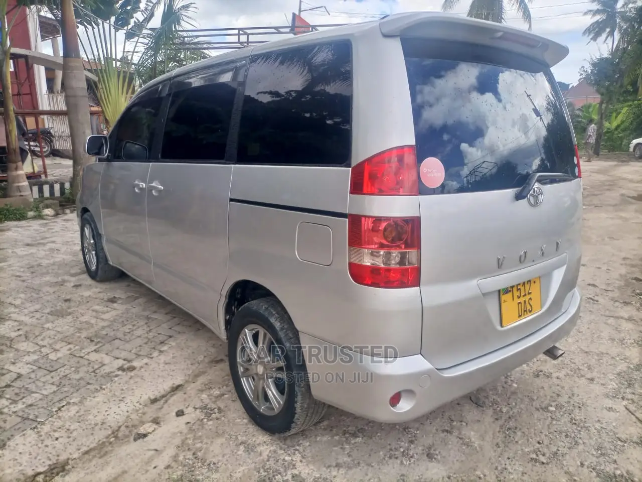 Toyota Noah 2.0 FWD (8 Seater) 2001 Silver