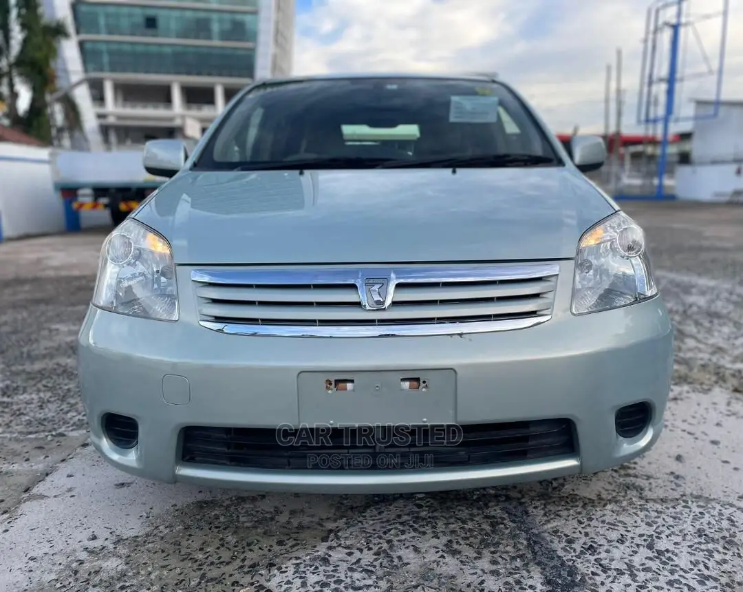 Toyota Raum 1.5 FWD 2005 Beige