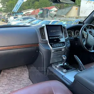 Toyota Land Cruiser 2016 Black