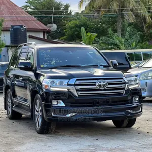 Toyota Land Cruiser 2016 Black