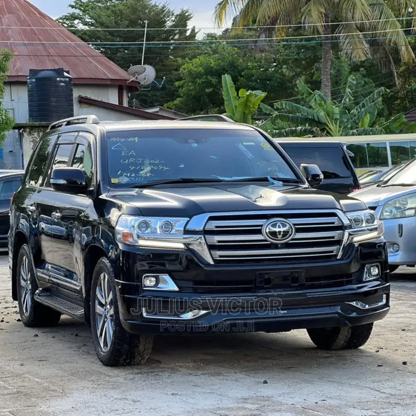 Toyota Land Cruiser 2016 Black