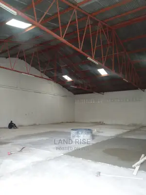 Warehouse With 432