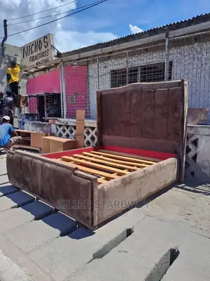Kitanda Bedsofa Dizain Nzur Na Kitambaa Adimu
