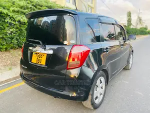 Toyota Ractis 1.5 FWD 2006 Beige