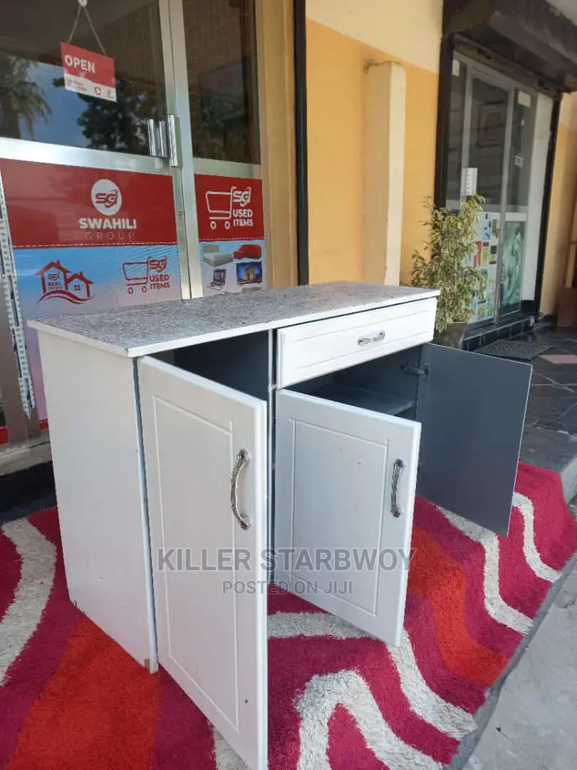 Kitchen Cabinet Kali Sanaaa