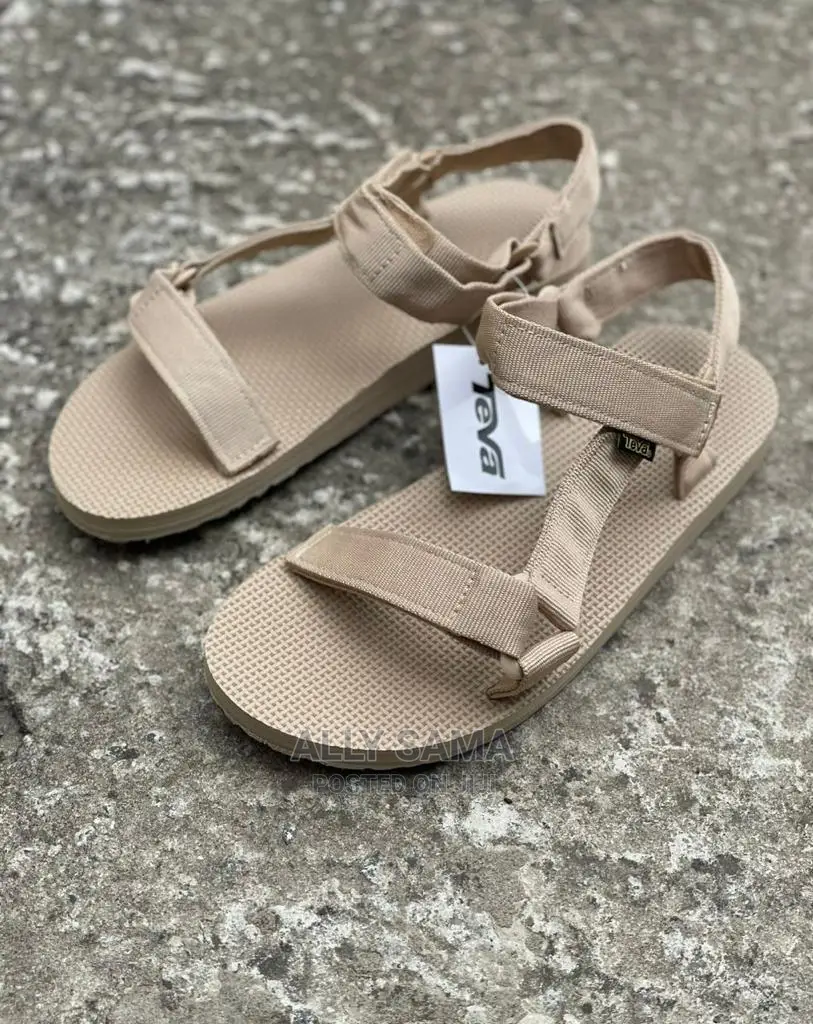 Open Shoes Brown