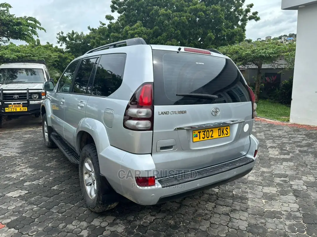 Toyota Land Cruiser Prado 3.0 D-4d 3dr 2006 Silver
